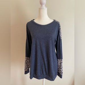 Suvimuga Women’s long sleeve shirt - Size large